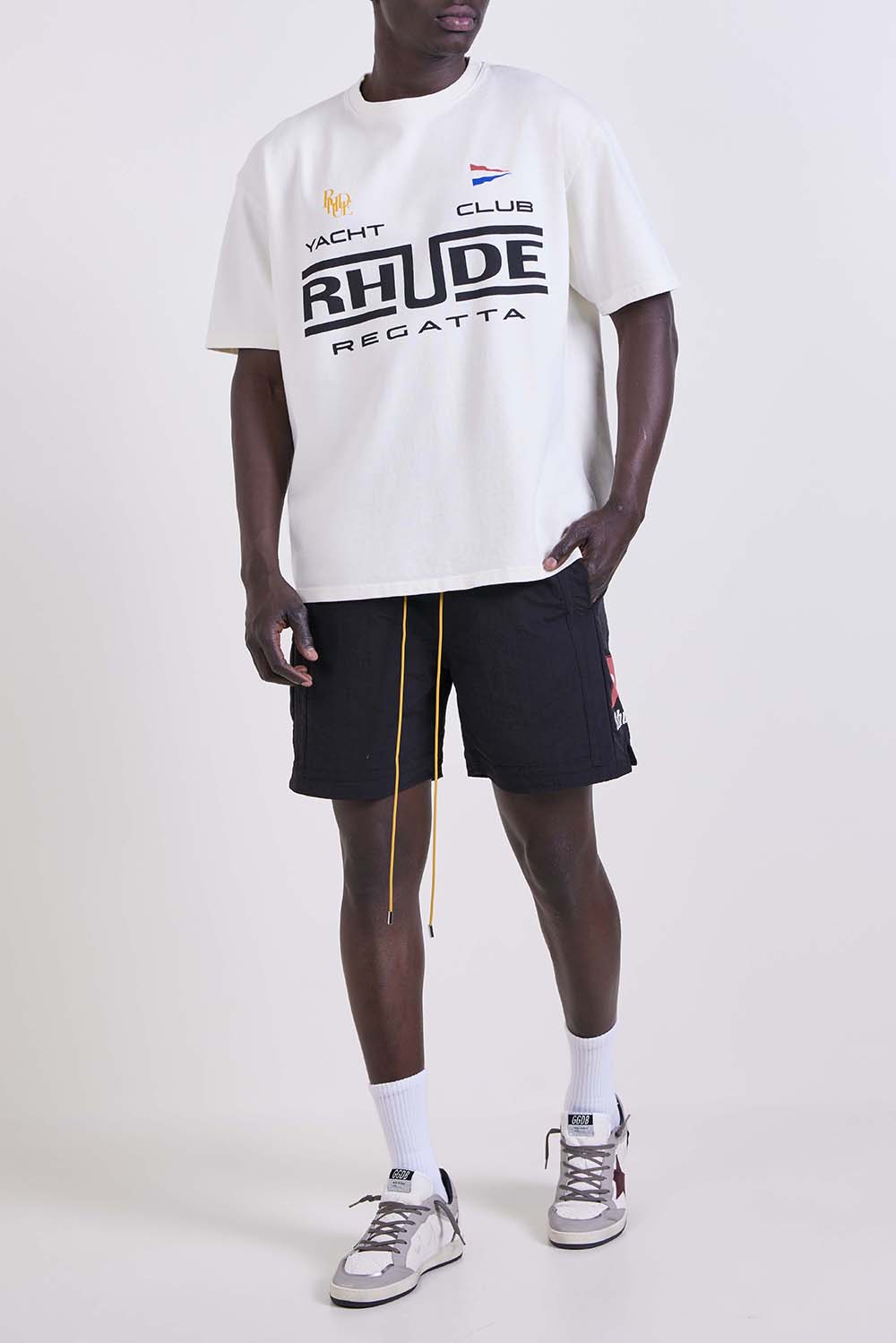 מכנסיים קצרים